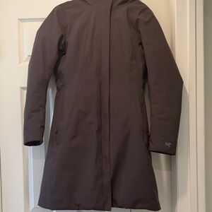 Arcteryx Women's Hooded Jacket - Dark Purple